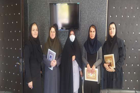 تجلیل از زحمات کتابداران 